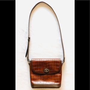 Dooney & Bourke Crock Messenger Shoulder Bag